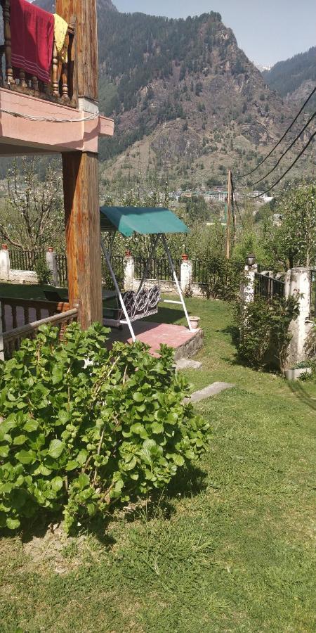 Aroma Taru Villa / Cottage ,Manali Exteriör bild