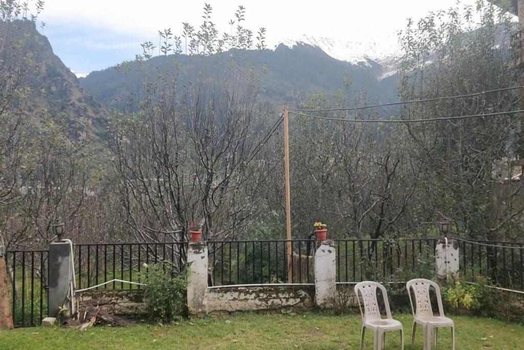 Aroma Taru Villa / Cottage ,Manali Exteriör bild