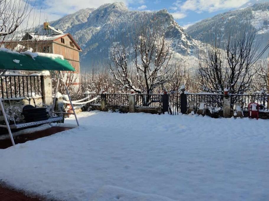 Aroma Taru Villa / Cottage ,Manali Exteriör bild