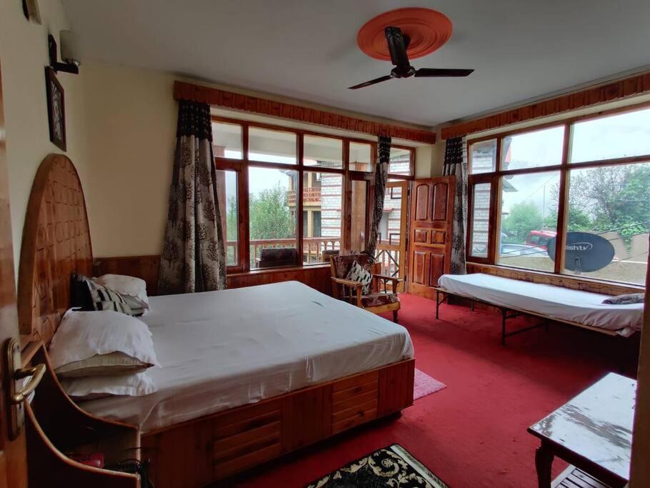 Aroma Taru Villa / Cottage ,Manali Exteriör bild