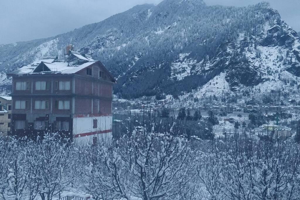 Aroma Taru Villa / Cottage ,Manali Exteriör bild