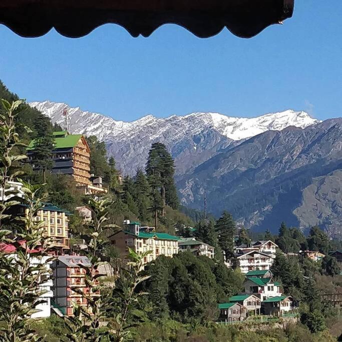 Aroma Taru Villa / Cottage ,Manali Exteriör bild